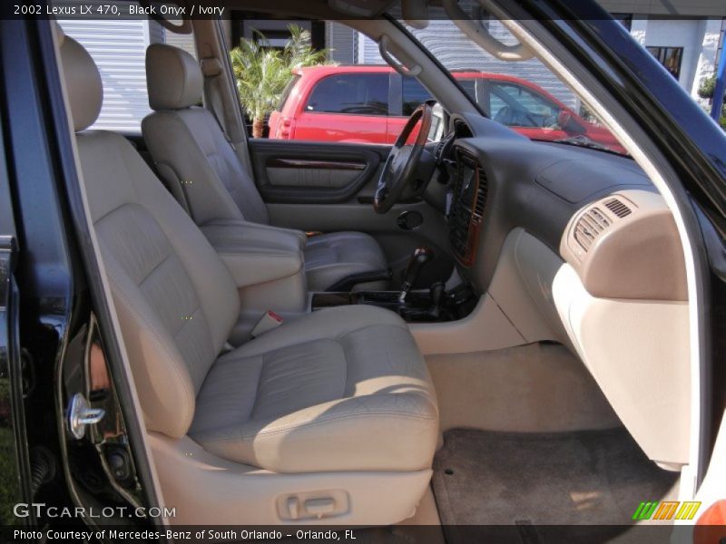 Black Onyx / Ivory 2002 Lexus LX 470