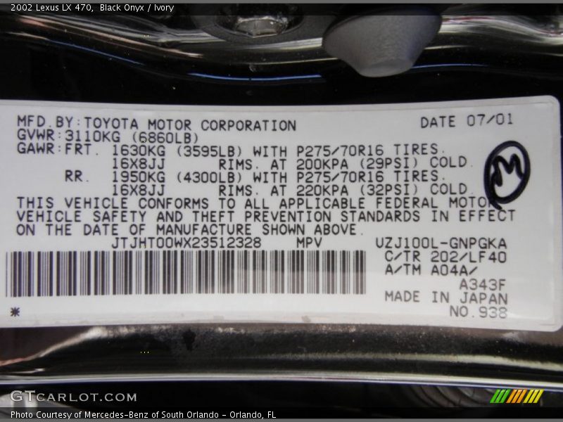 Black Onyx / Ivory 2002 Lexus LX 470