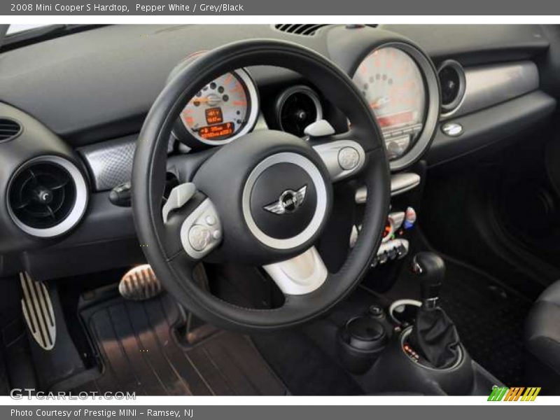 Pepper White / Grey/Black 2008 Mini Cooper S Hardtop