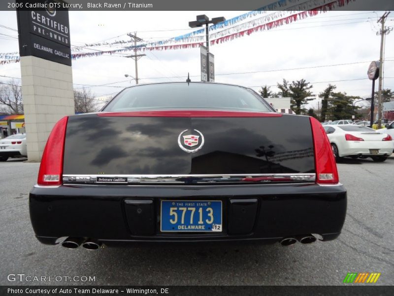 Black Raven / Titanium 2006 Cadillac DTS Luxury