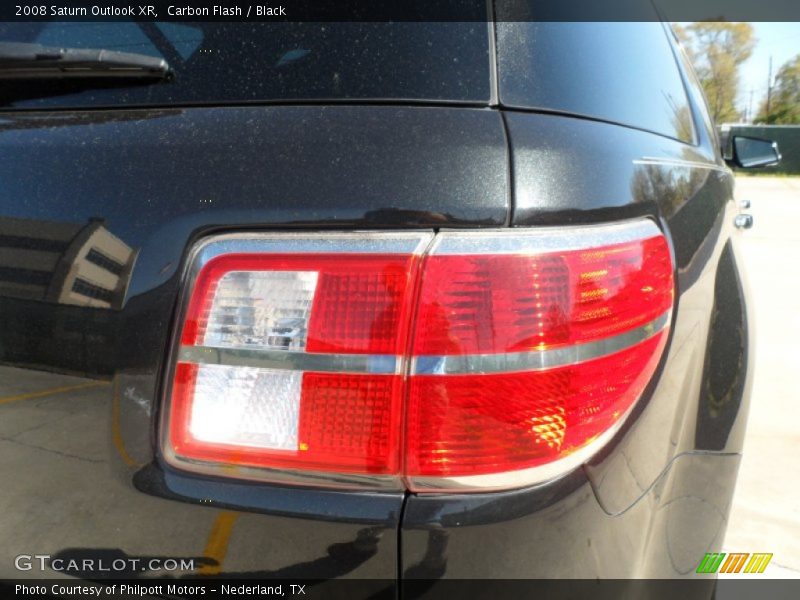 Carbon Flash / Black 2008 Saturn Outlook XR