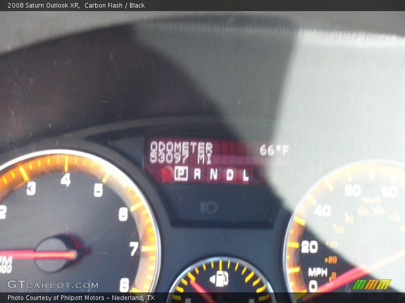Carbon Flash / Black 2008 Saturn Outlook XR
