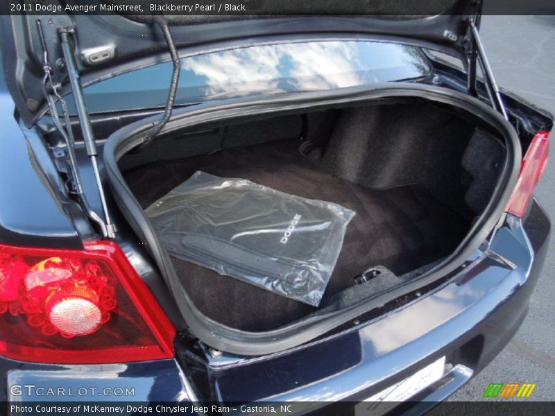 Blackberry Pearl / Black 2011 Dodge Avenger Mainstreet
