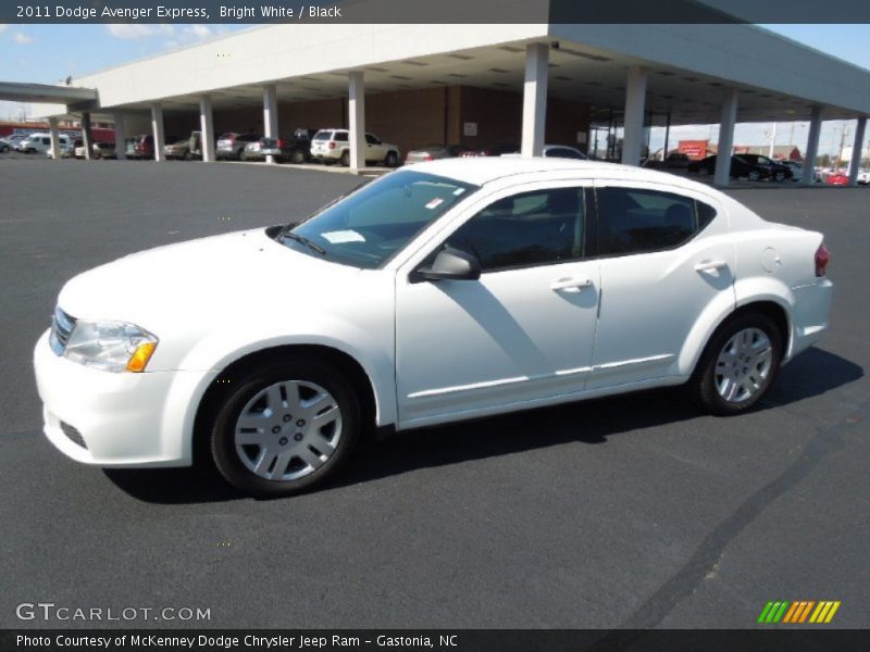 Bright White / Black 2011 Dodge Avenger Express