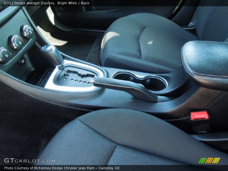 Bright White / Black 2011 Dodge Avenger Express