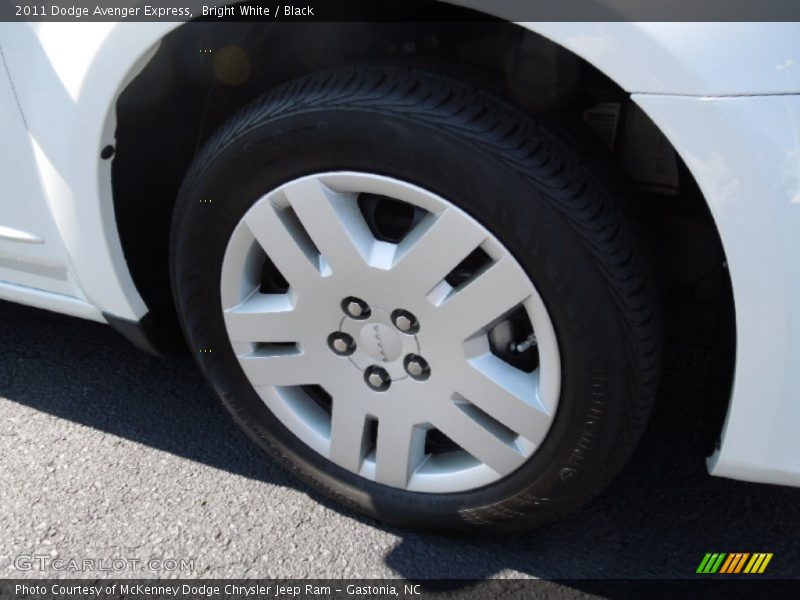 Bright White / Black 2011 Dodge Avenger Express