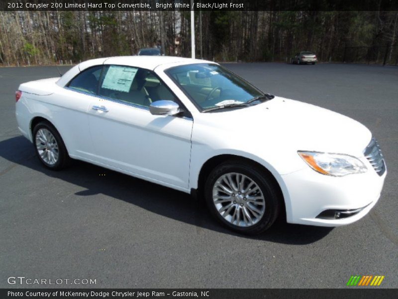 Bright White / Black/Light Frost 2012 Chrysler 200 Limited Hard Top Convertible