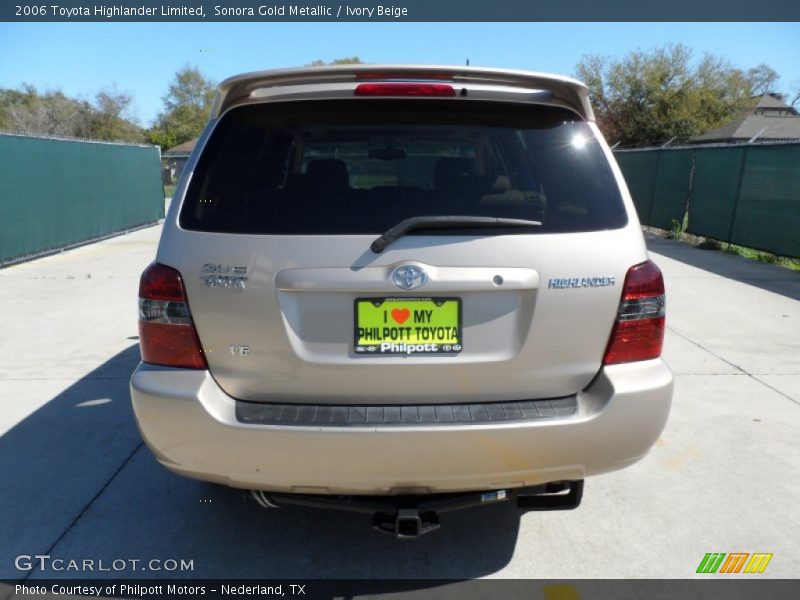 Sonora Gold Metallic / Ivory Beige 2006 Toyota Highlander Limited