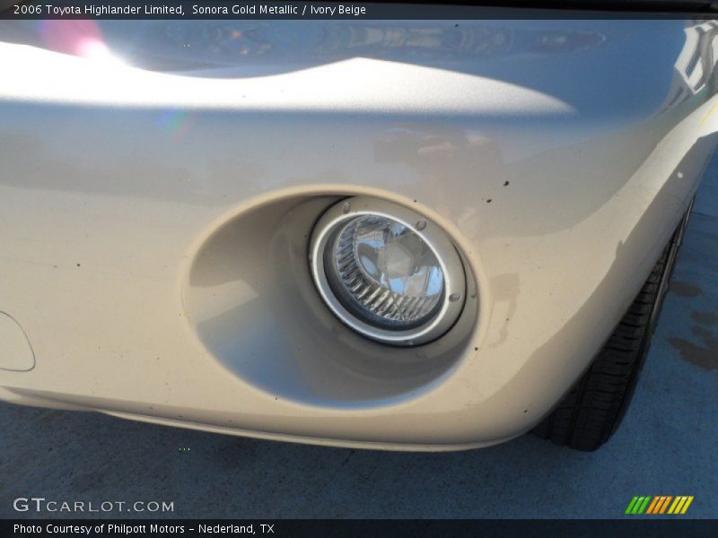 Sonora Gold Metallic / Ivory Beige 2006 Toyota Highlander Limited