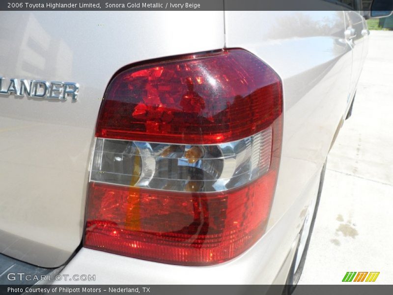 Sonora Gold Metallic / Ivory Beige 2006 Toyota Highlander Limited