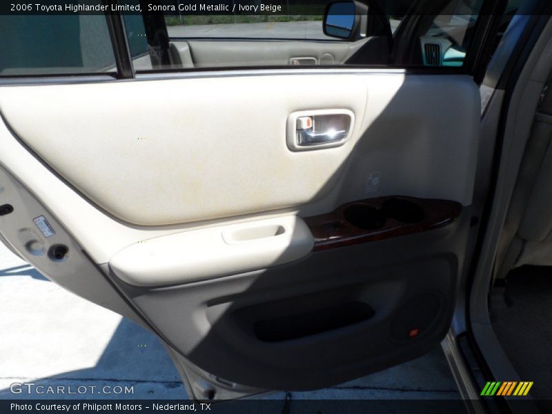 Sonora Gold Metallic / Ivory Beige 2006 Toyota Highlander Limited