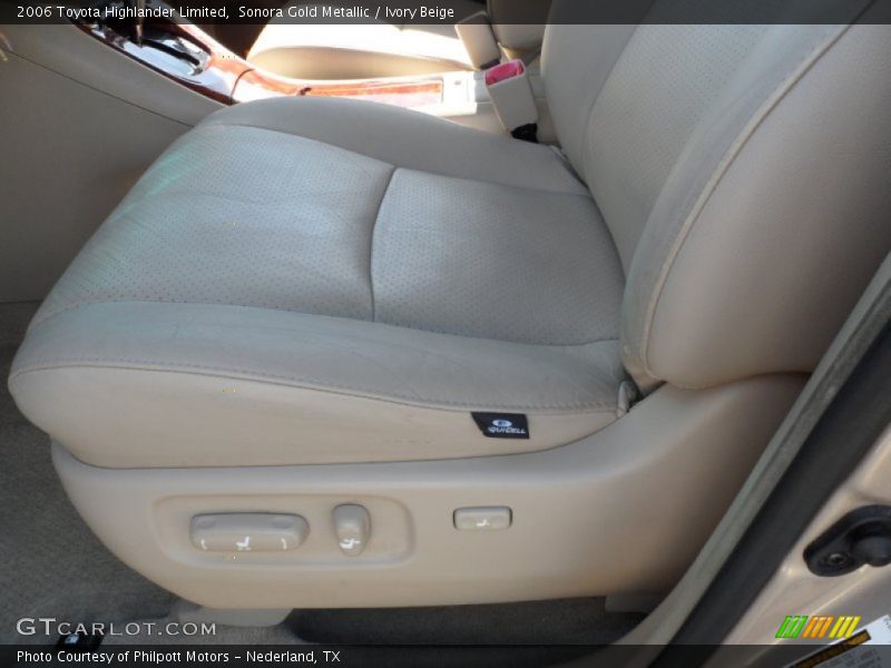Sonora Gold Metallic / Ivory Beige 2006 Toyota Highlander Limited