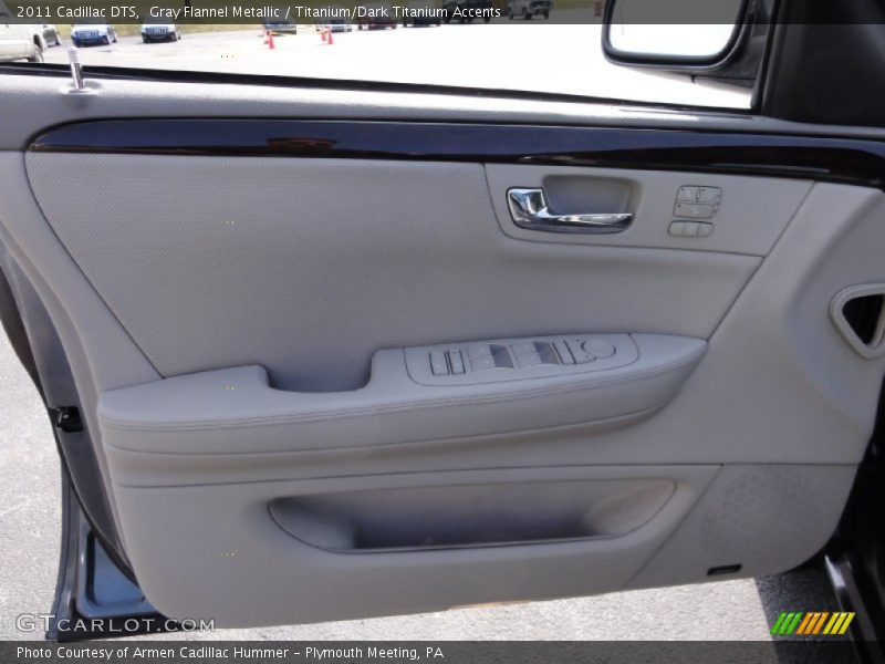 Gray Flannel Metallic / Titanium/Dark Titanium Accents 2011 Cadillac DTS