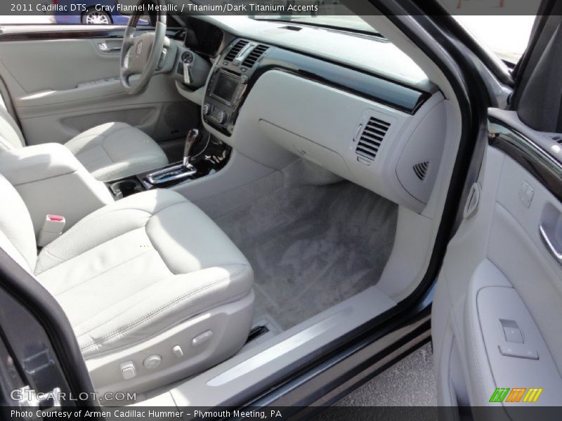 Gray Flannel Metallic / Titanium/Dark Titanium Accents 2011 Cadillac DTS