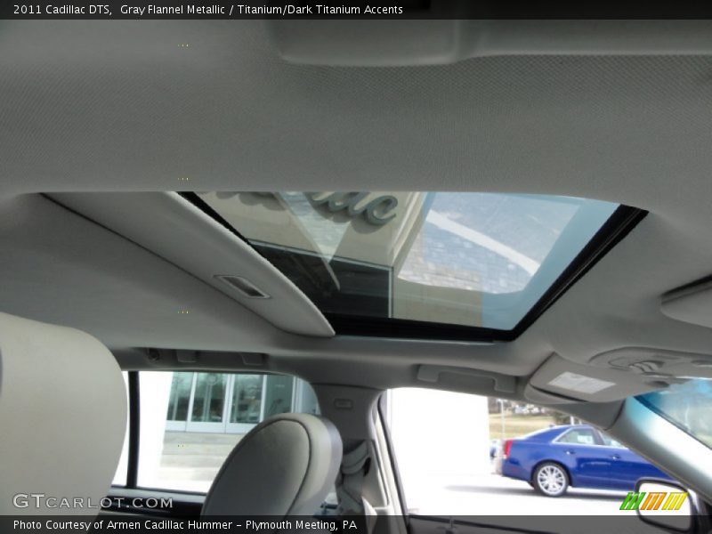 Gray Flannel Metallic / Titanium/Dark Titanium Accents 2011 Cadillac DTS