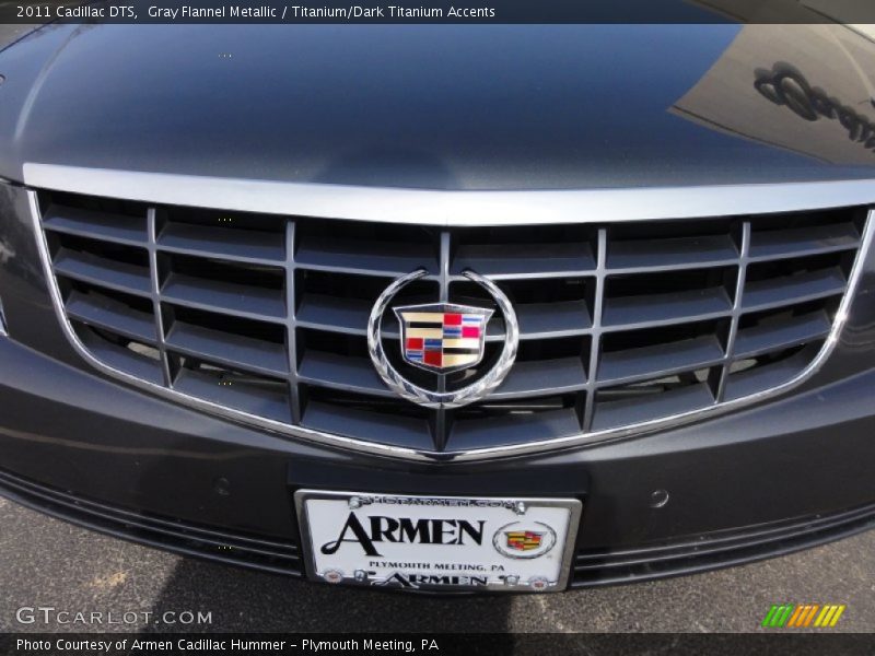 Gray Flannel Metallic / Titanium/Dark Titanium Accents 2011 Cadillac DTS