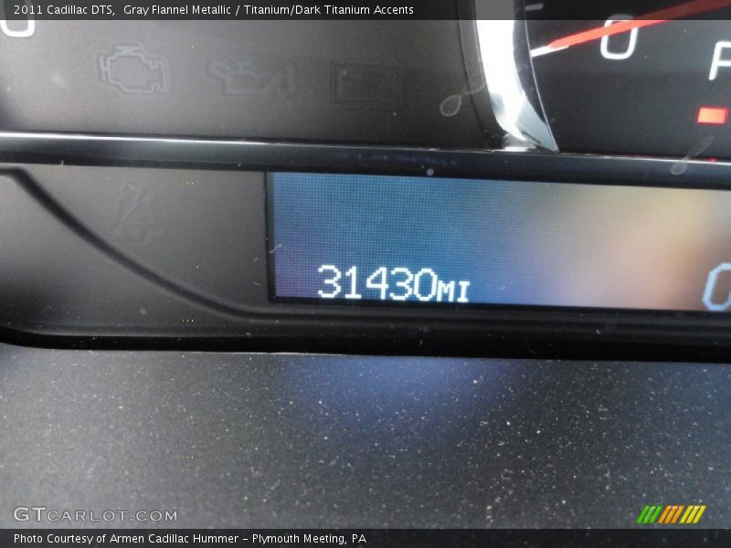 Gray Flannel Metallic / Titanium/Dark Titanium Accents 2011 Cadillac DTS