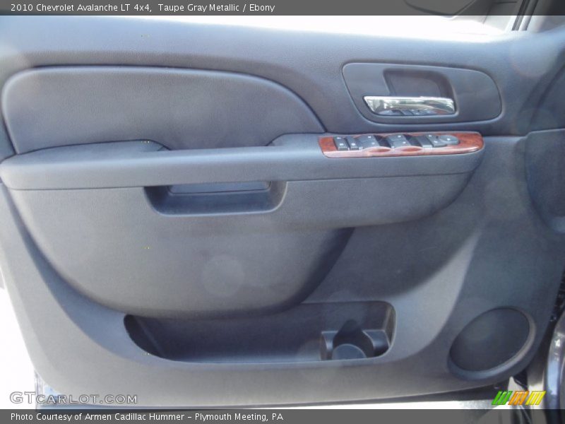 Taupe Gray Metallic / Ebony 2010 Chevrolet Avalanche LT 4x4