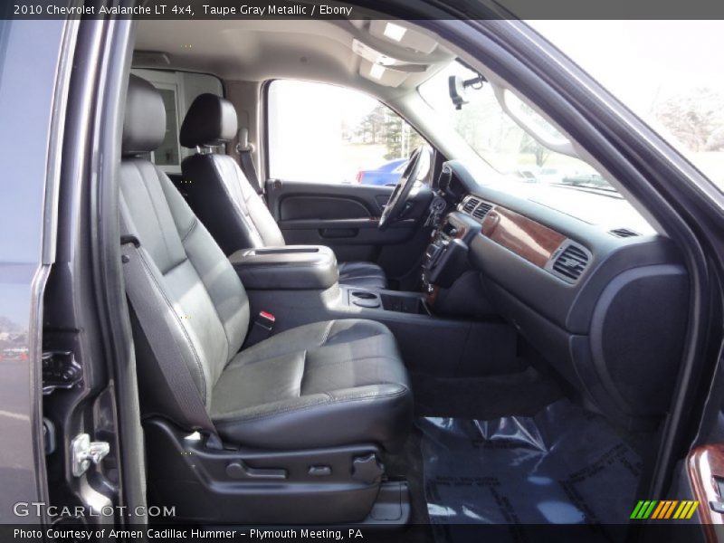 Taupe Gray Metallic / Ebony 2010 Chevrolet Avalanche LT 4x4