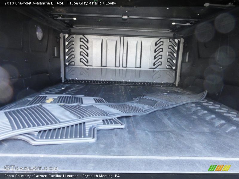 Taupe Gray Metallic / Ebony 2010 Chevrolet Avalanche LT 4x4