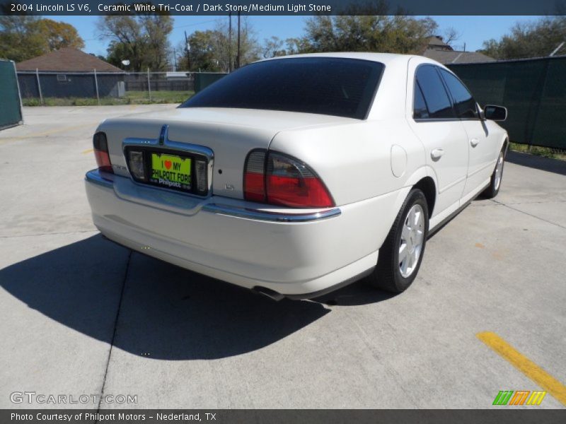 Ceramic White Tri-Coat / Dark Stone/Medium Light Stone 2004 Lincoln LS V6