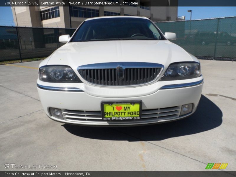 Ceramic White Tri-Coat / Dark Stone/Medium Light Stone 2004 Lincoln LS V6