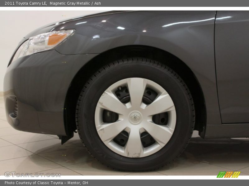 Magnetic Gray Metallic / Ash 2011 Toyota Camry LE
