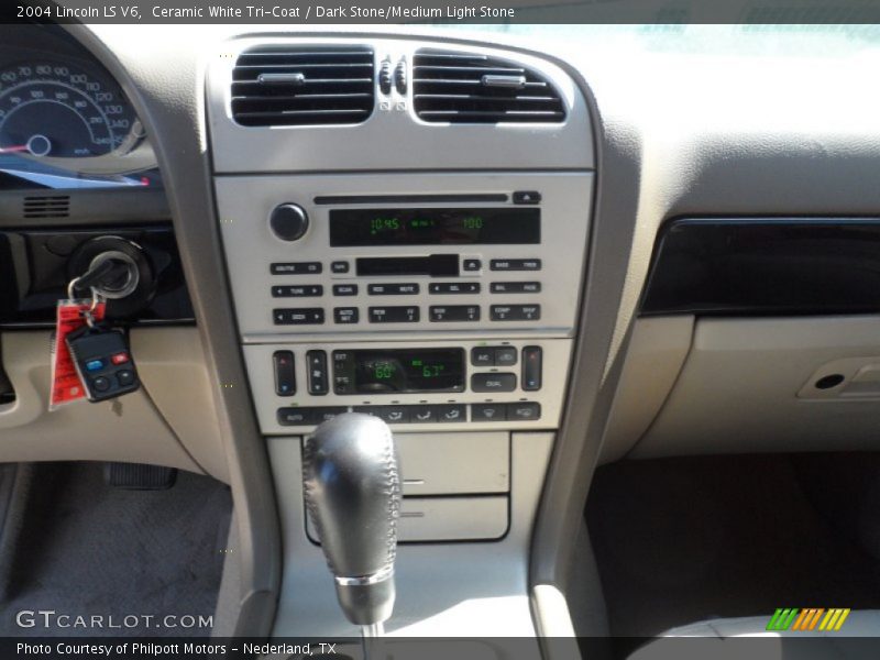 Ceramic White Tri-Coat / Dark Stone/Medium Light Stone 2004 Lincoln LS V6