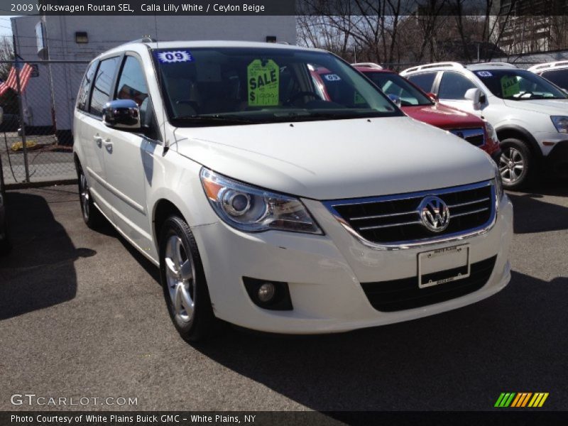Calla Lilly White / Ceylon Beige 2009 Volkswagen Routan SEL