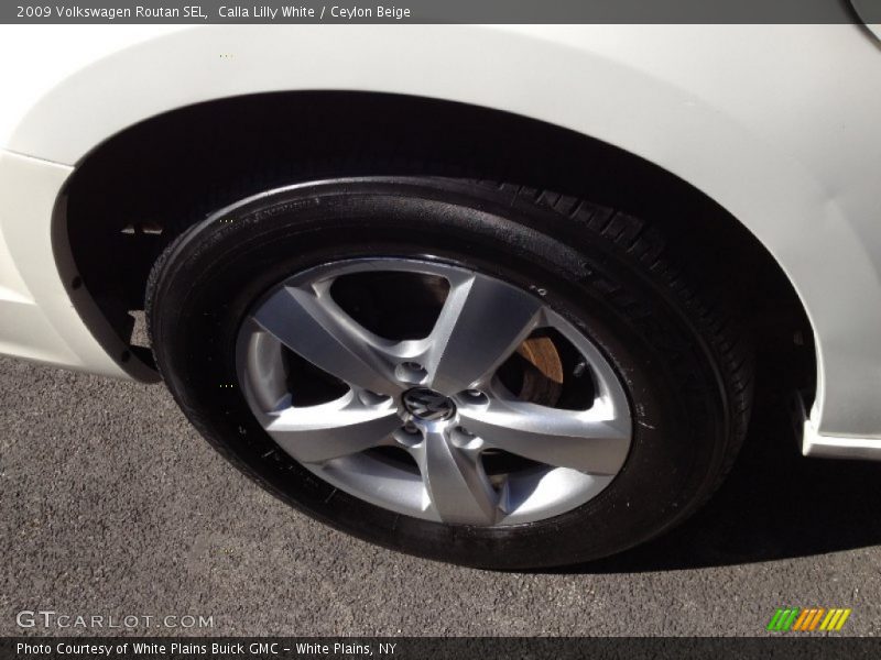 Calla Lilly White / Ceylon Beige 2009 Volkswagen Routan SEL