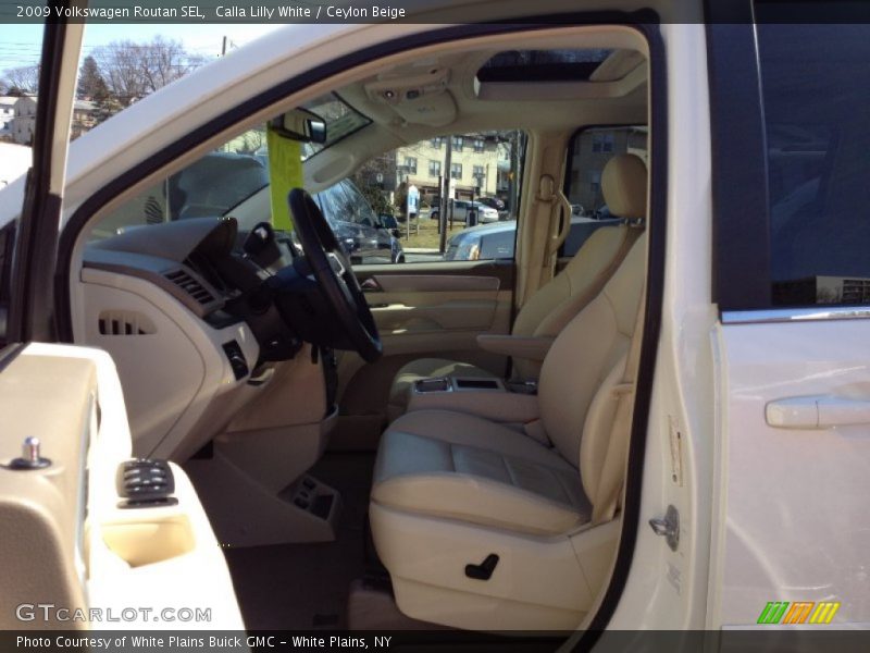 Calla Lilly White / Ceylon Beige 2009 Volkswagen Routan SEL