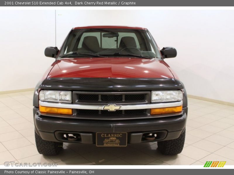 Dark Cherry Red Metallic / Graphite 2001 Chevrolet S10 Extended Cab 4x4