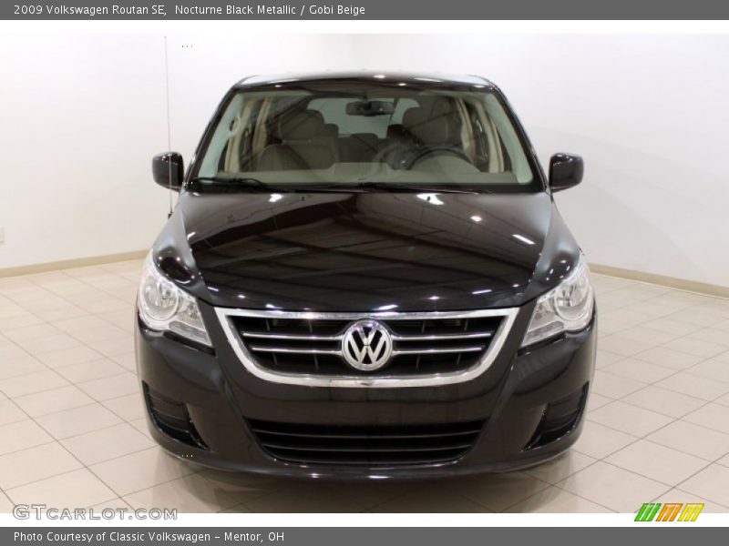 Nocturne Black Metallic / Gobi Beige 2009 Volkswagen Routan SE