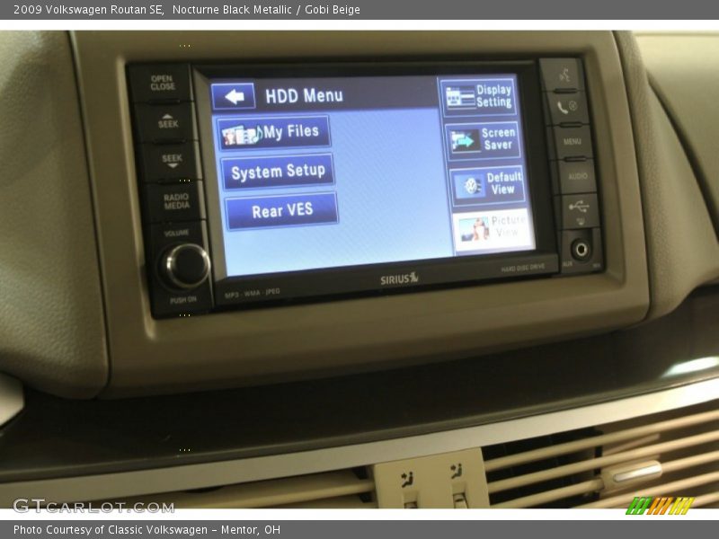 Nocturne Black Metallic / Gobi Beige 2009 Volkswagen Routan SE