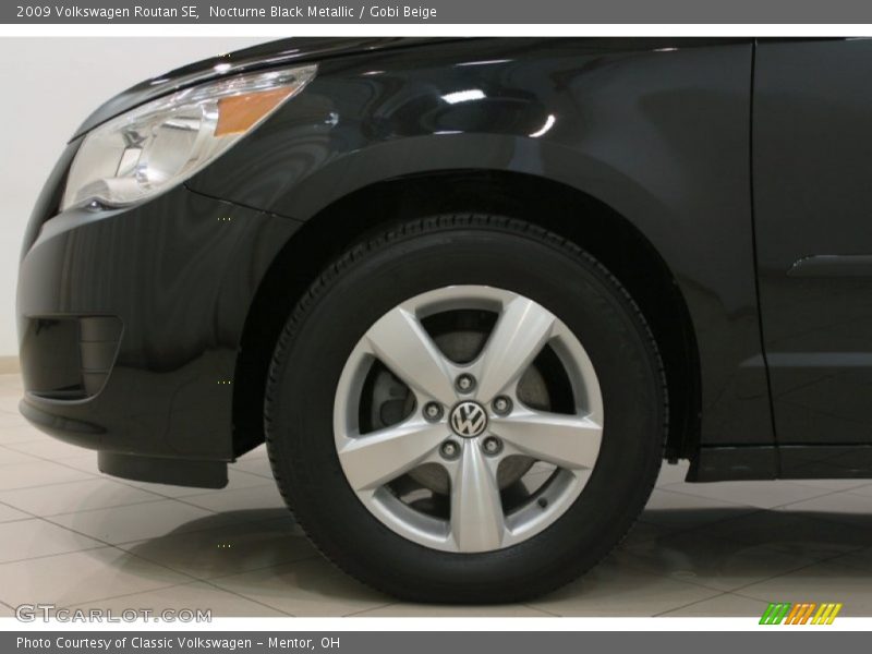 Nocturne Black Metallic / Gobi Beige 2009 Volkswagen Routan SE