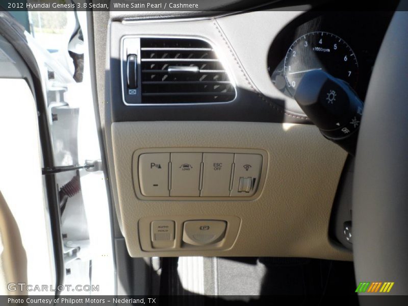 White Satin Pearl / Cashmere 2012 Hyundai Genesis 3.8 Sedan