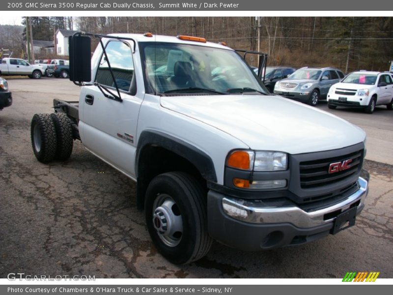 Summit White / Dark Pewter 2005 GMC Sierra 3500 Regular Cab Dually Chassis