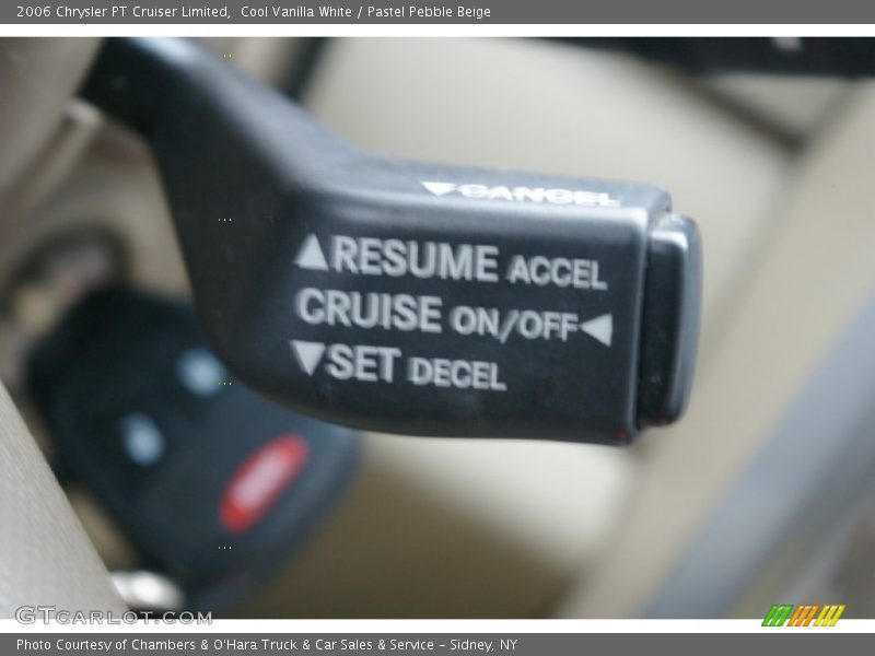 Cool Vanilla White / Pastel Pebble Beige 2006 Chrysler PT Cruiser Limited