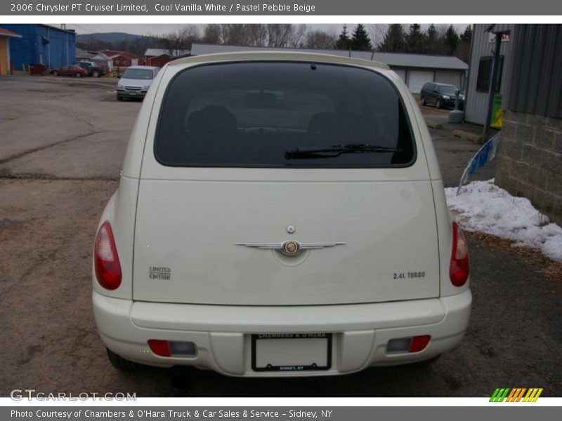 Cool Vanilla White / Pastel Pebble Beige 2006 Chrysler PT Cruiser Limited