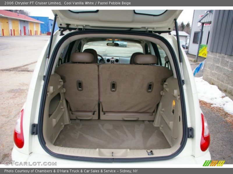Cool Vanilla White / Pastel Pebble Beige 2006 Chrysler PT Cruiser Limited