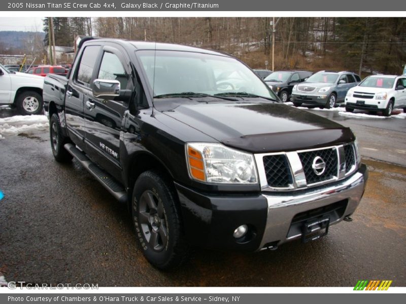 Galaxy Black / Graphite/Titanium 2005 Nissan Titan SE Crew Cab 4x4