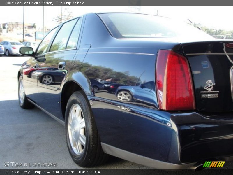 Blue Chip / Shale 2004 Cadillac DeVille Sedan