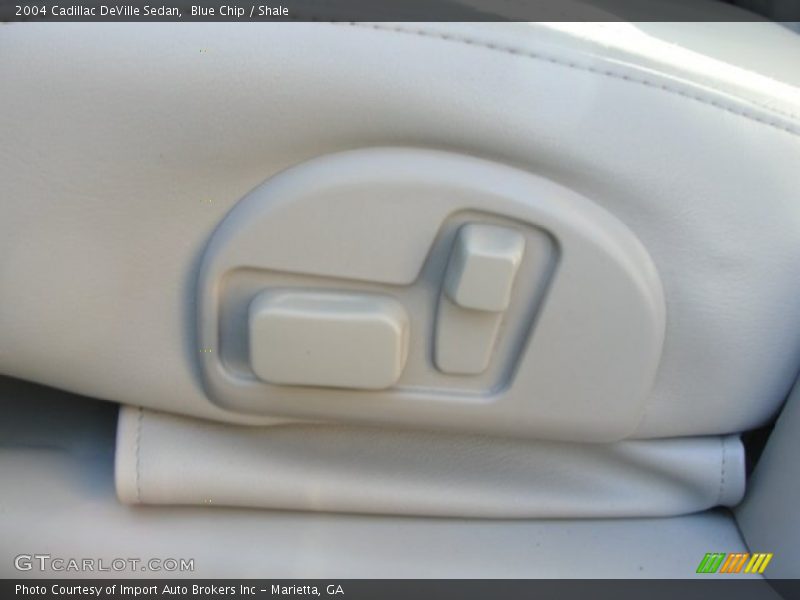 Blue Chip / Shale 2004 Cadillac DeVille Sedan