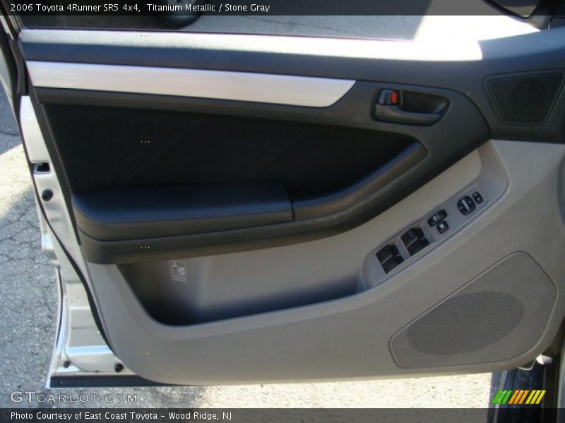 Titanium Metallic / Stone Gray 2006 Toyota 4Runner SR5 4x4