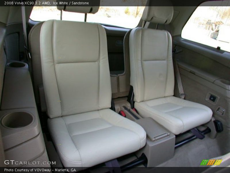 Ice White / Sandstone 2008 Volvo XC90 3.2 AWD