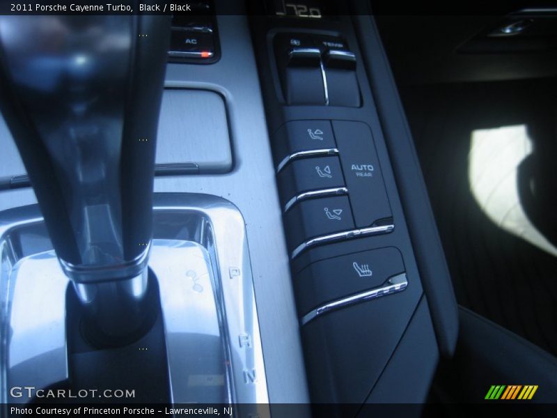 Black / Black 2011 Porsche Cayenne Turbo