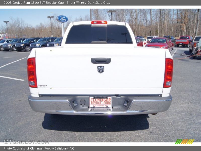 Bright White / Dark Slate Gray 2005 Dodge Ram 1500 SLT Regular Cab