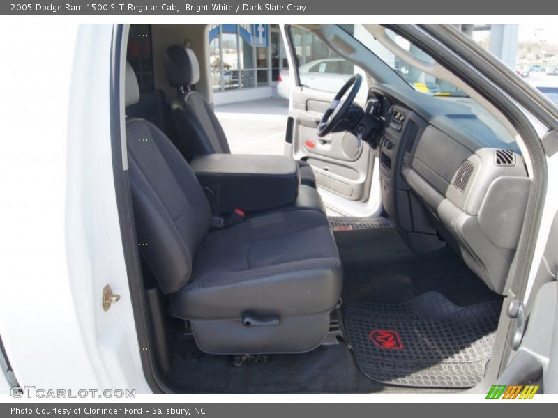 Bright White / Dark Slate Gray 2005 Dodge Ram 1500 SLT Regular Cab