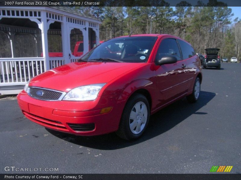 Infra-Red / Charcoal 2007 Ford Focus ZX3 SE Coupe