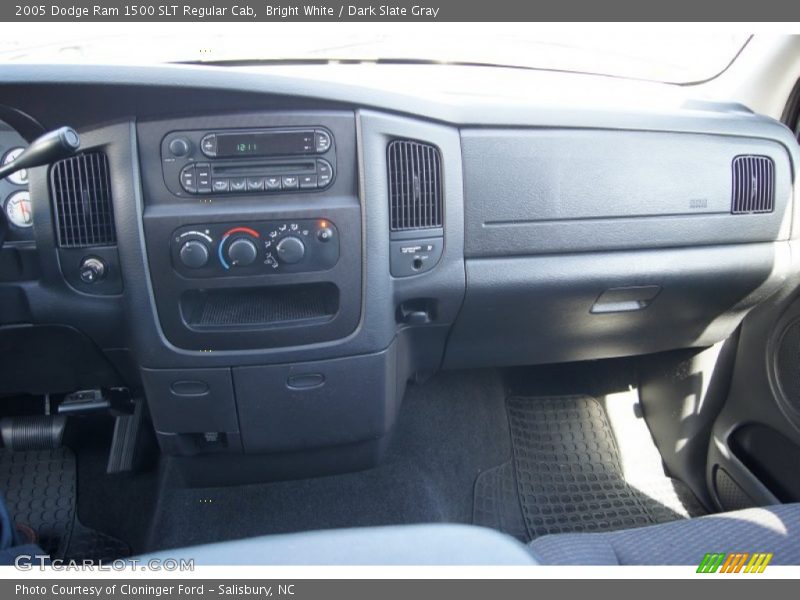 Bright White / Dark Slate Gray 2005 Dodge Ram 1500 SLT Regular Cab